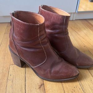 Madewell Ames Boot in Brown (Sz 8)